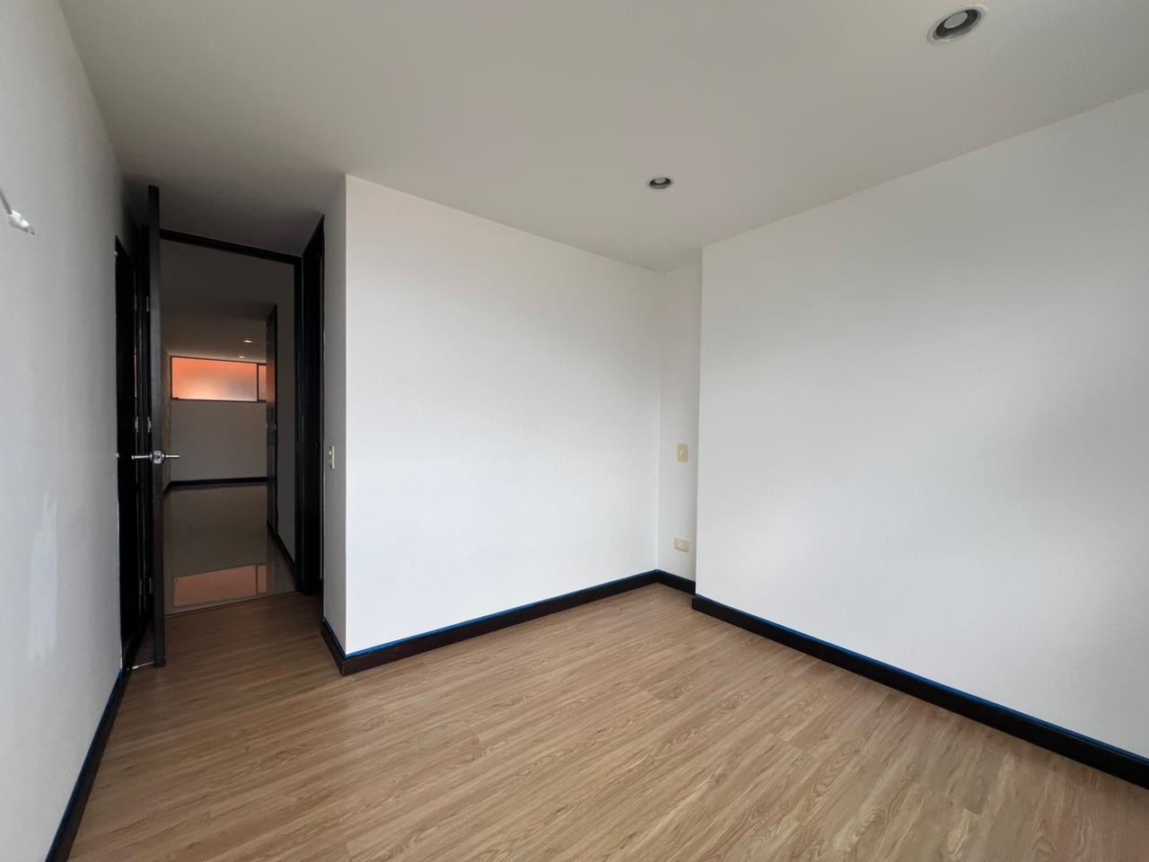 Apartamento en arriendo en La Pradera, Envigado · foto 14 de 19