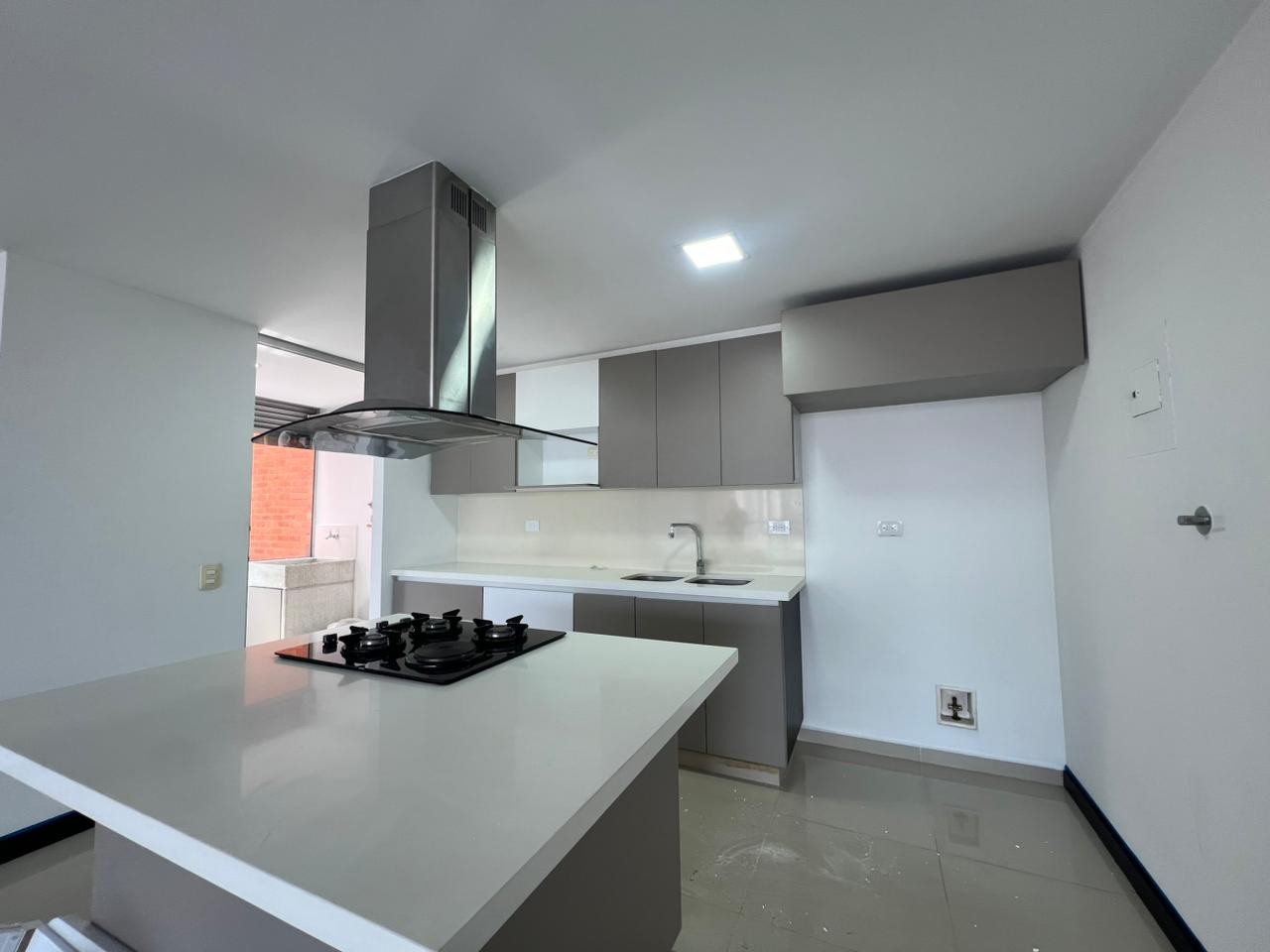 Apartamento en arriendo en La Pradera, Envigado · foto 6 de 19