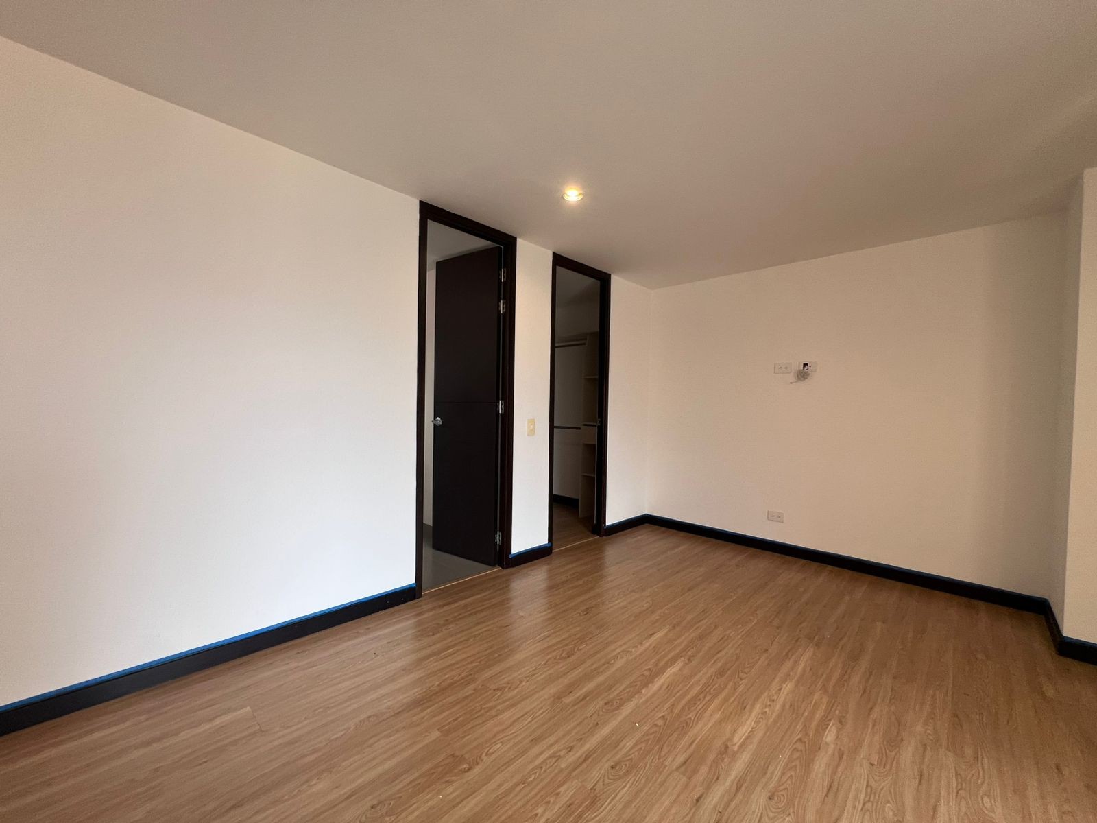 Apartamento en arriendo en La Pradera, Envigado · foto 8 de 19