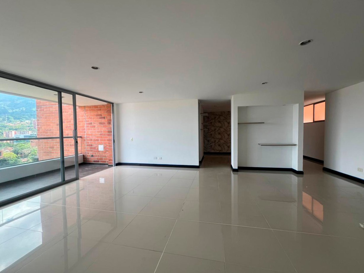 Apartamento en arriendo en La Pradera, Envigado · foto 3 de 19