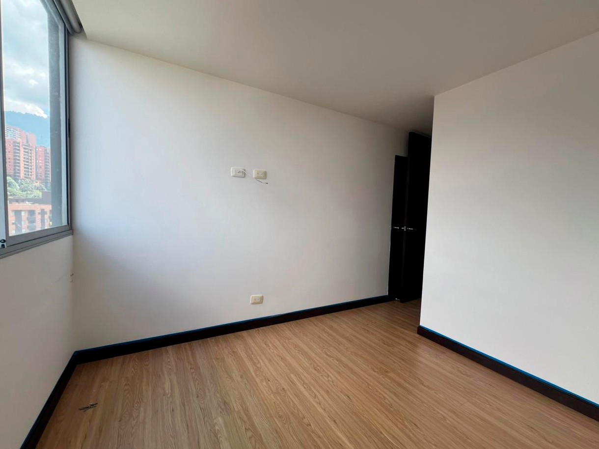Apartamento en arriendo en La Pradera, Envigado · foto 12 de 19