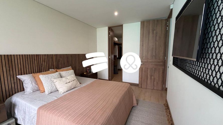 Apartamento de 2 alcobas en venta en El Poblado, Medellín, 73 m² · foto 10 de 14