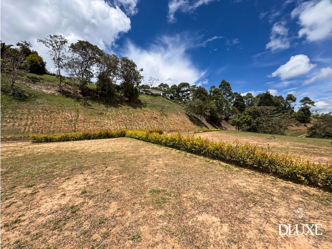 Lote en venta en Mampuesto, Rionegro, 2046 m² · foto 8 de 12