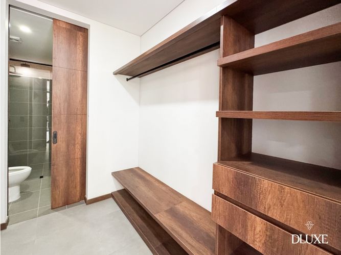 Apartamento de 1 alcoba en venta en Asomadera No.3, Medellín, 86 m² · foto 5 de 6