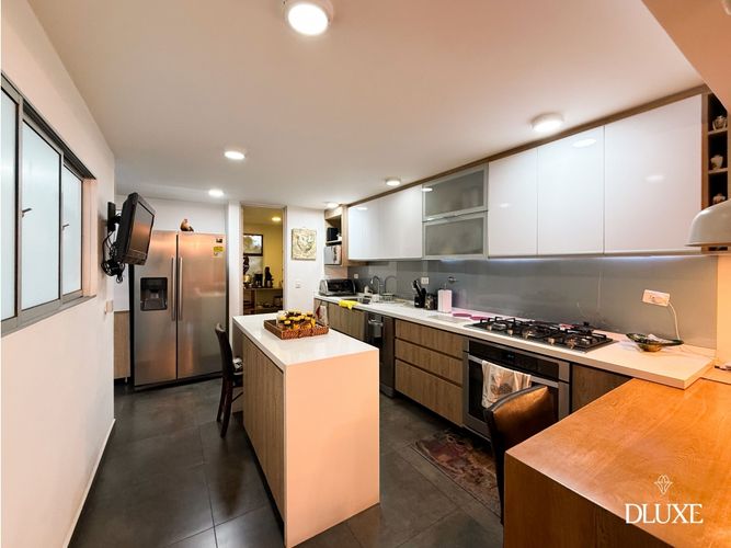 Casa de 3 alcobas en venta en La Tomatera, Medellín, 300 m² · foto 5 de 24