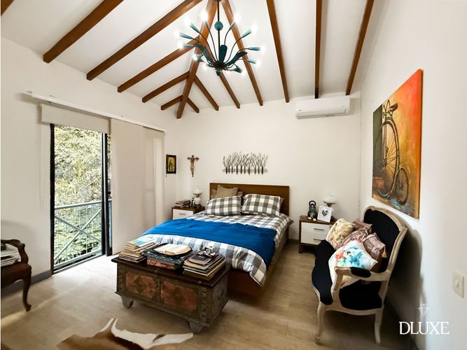 Casa de 3 alcobas en venta en La Tomatera, Medellín, 300 m² · foto 16 de 24