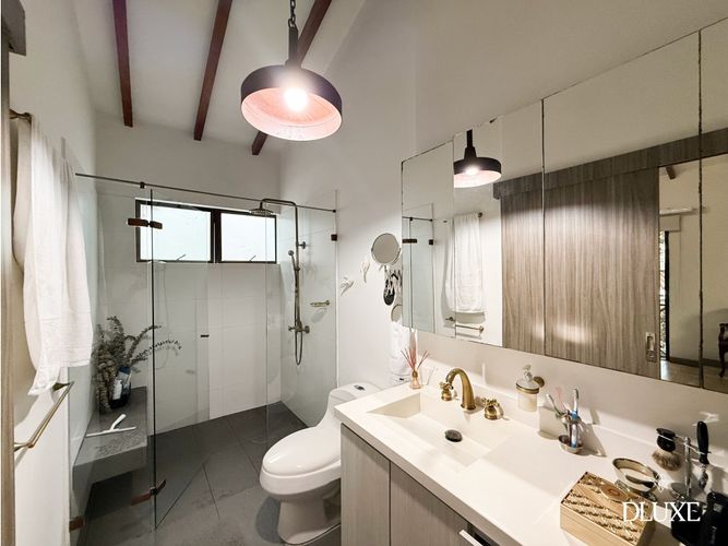 Casa de 3 alcobas en venta en La Tomatera, Medellín, 300 m² · foto 18 de 24