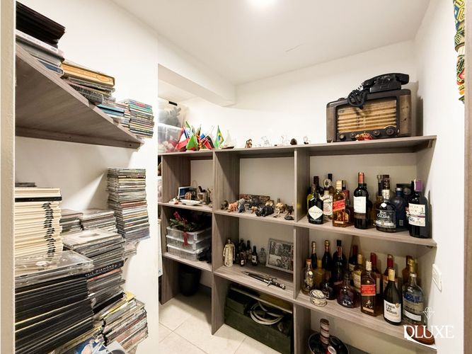 Casa de 3 alcobas en venta en La Tomatera, Medellín, 300 m² · foto 22 de 24