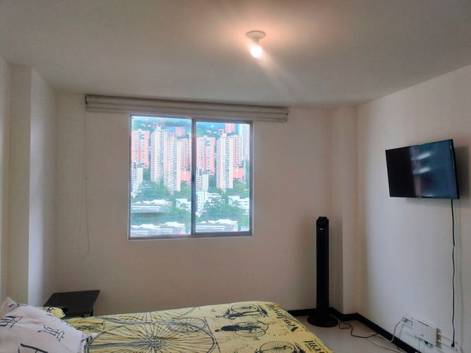 Apartamento de 3 alcobas en arriendo en El Poblado, Medellín, 84 m² · foto 10 de 18
