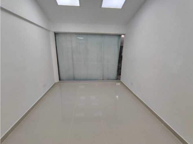 Local en arriendo en Manila, Medellín, 36 m² · foto 5 de 6