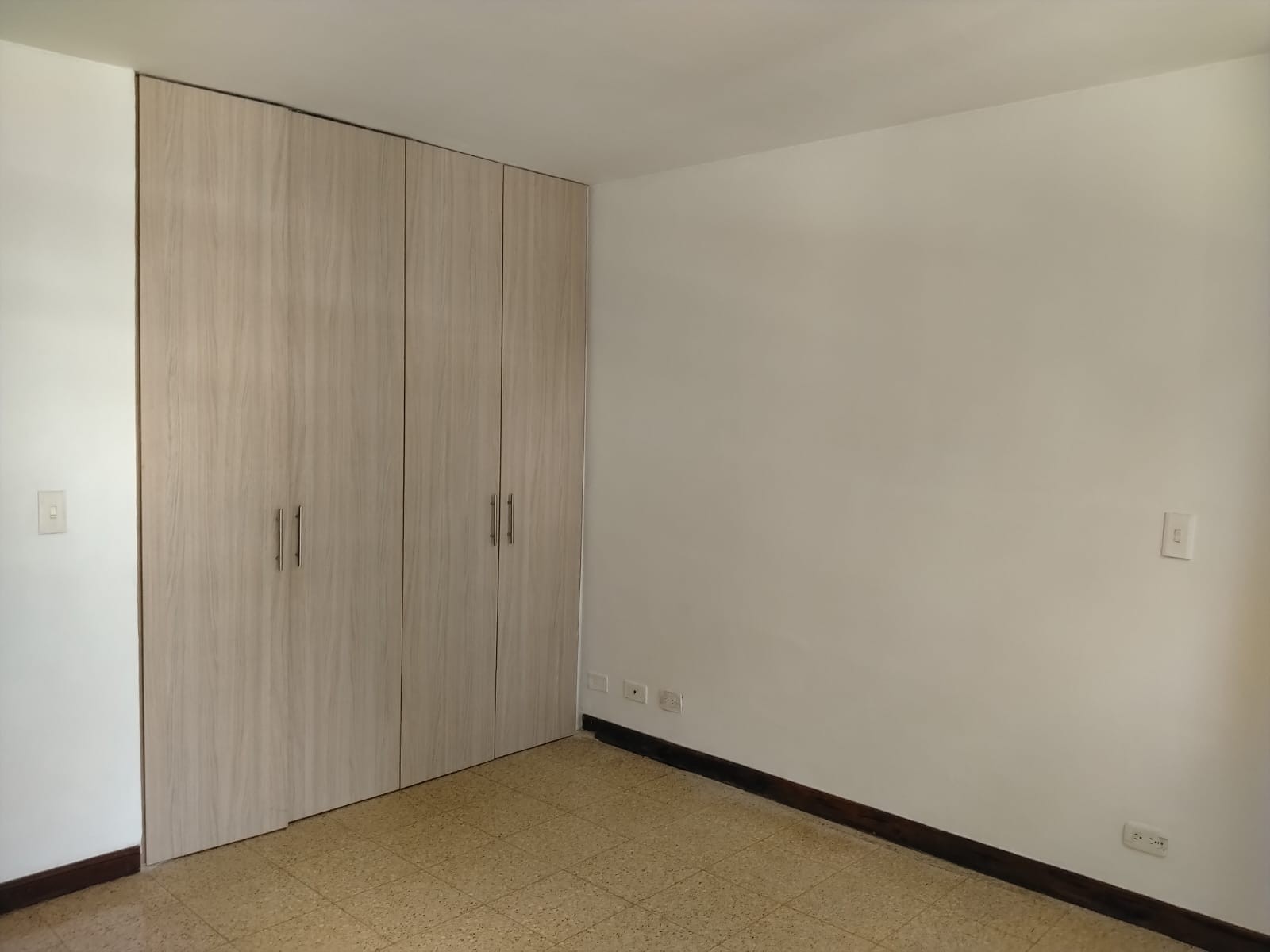 Apartamento en arriendo en El Poblado, Medellín · foto 9 de 16