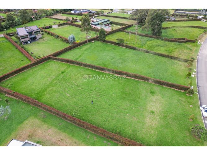 Lote en venta en Guamito, La Ceja, 2230 m² · foto 2 de 7
