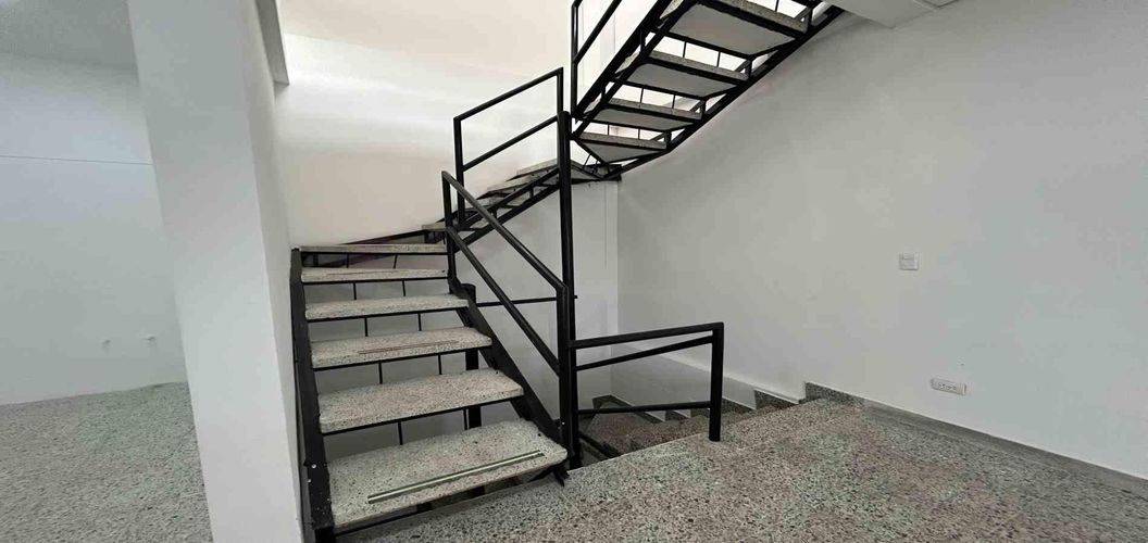 Local en arriendo en Sector Plaza De Bolivar, Pereira, 130 m² · foto 2 de 16