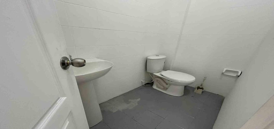 Local en arriendo en Sector Plaza De Bolivar, Pereira, 130 m² · foto 3 de 16