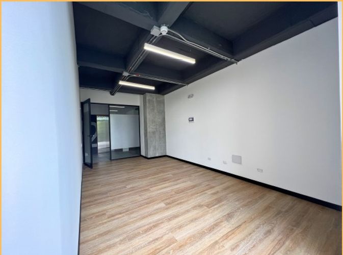 Oficina en arriendo en Cerritos, Pereira, 23 m² · foto 3 de 6