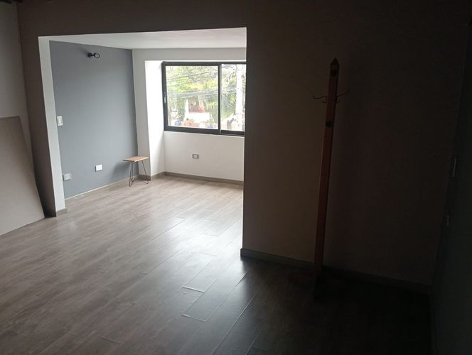 Oficina en arriendo en Laureles, Medellín, 27 m² · foto 3 de 11