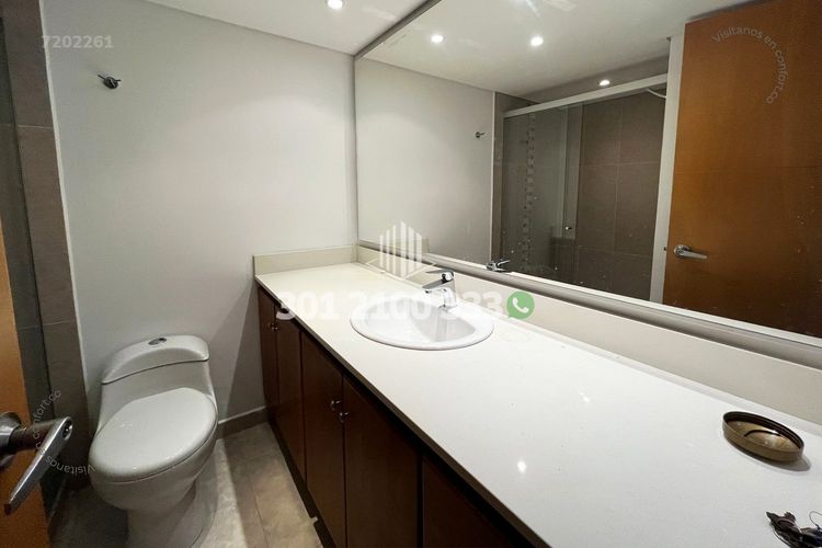 Apartamento de 3 alcobas en arriendo en Las Lomas No.1, Medellín, 114 m² · foto 11 de 24