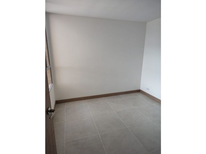 Apartamento de 3 alcobas en venta en Enciso, La Ceja, 68 m² · foto 8 de 18