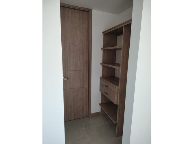 Apartamento de 3 alcobas en venta en Enciso, La Ceja, 68 m² · foto 9 de 18