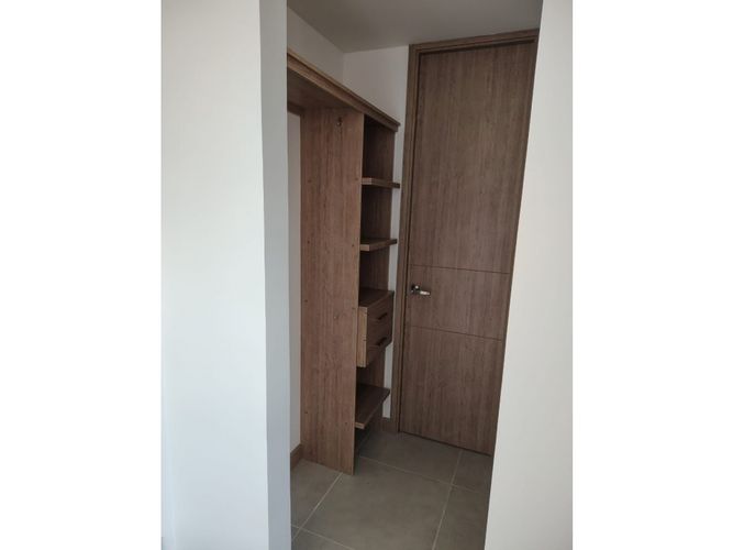 Apartamento de 3 alcobas en venta en Enciso, La Ceja, 68 m² · foto 10 de 18