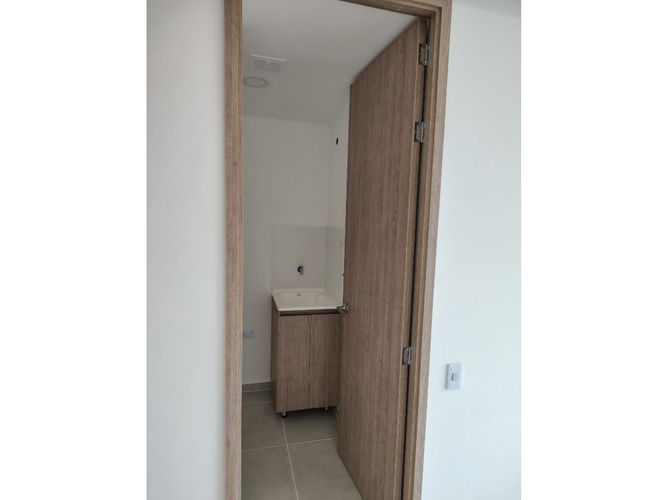 Apartamento de 3 alcobas en venta en Enciso, La Ceja, 68 m² · foto 13 de 18