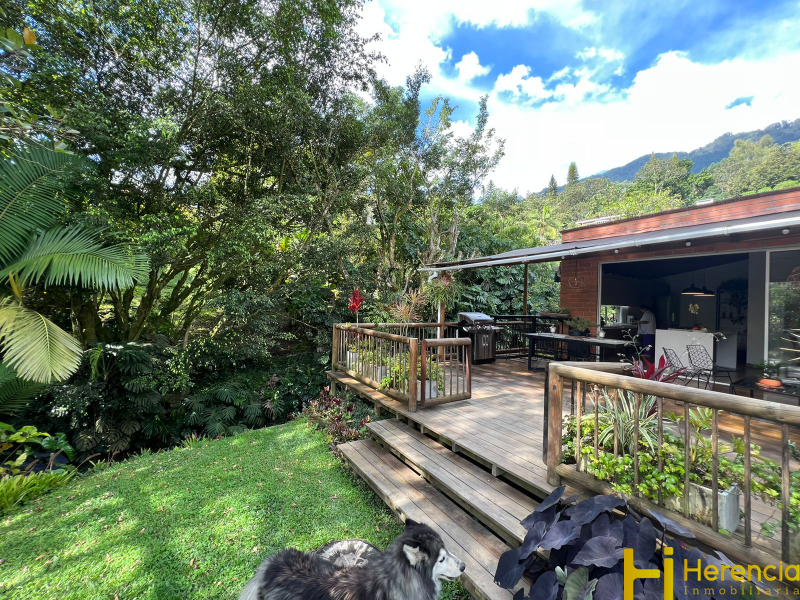 Casa en venta en Loma Del Chocho, Envigado · foto 5 de 24