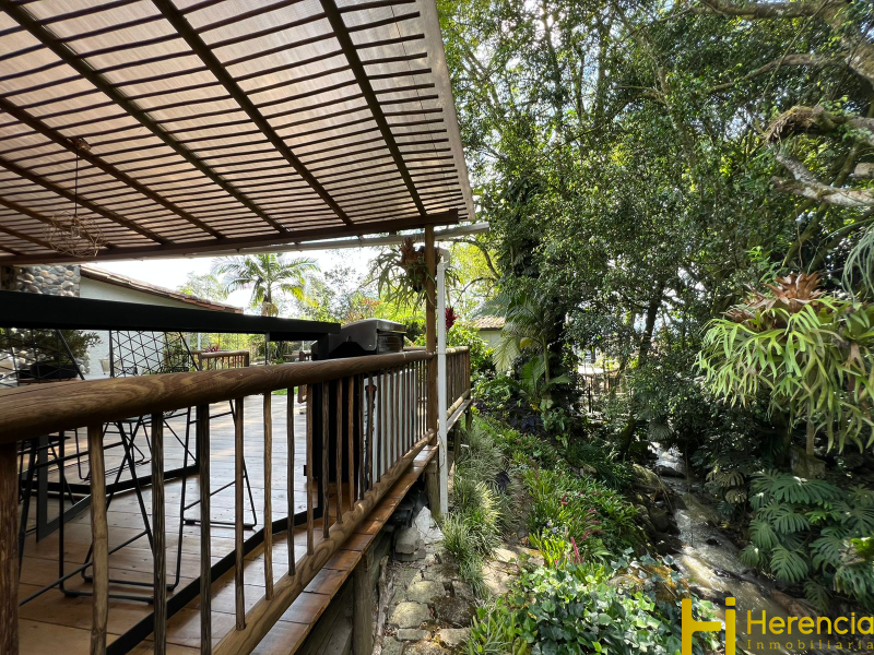 Casa en venta en Loma Del Chocho, Envigado · foto 8 de 24