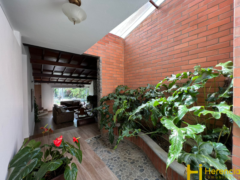 Casa en venta en Loma Del Chocho, Envigado · foto 13 de 24