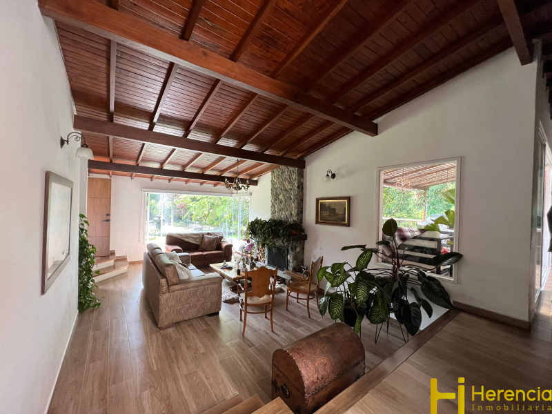 Casa en venta en Loma Del Chocho, Envigado · foto 14 de 24