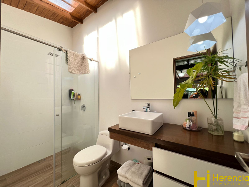 Casa en venta en Loma Del Chocho, Envigado · foto 19 de 24