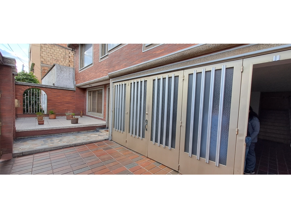 Casa en venta en Prado Veraniego, Bogotá · foto 3 de 24