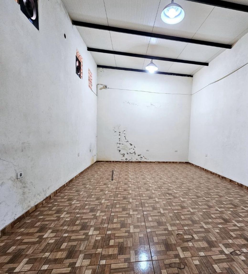 VENTA ! COMPLEJO DEPORTIVO CON EDIFICIO COMERCIAL  EN  ÑEMBY — foto 2