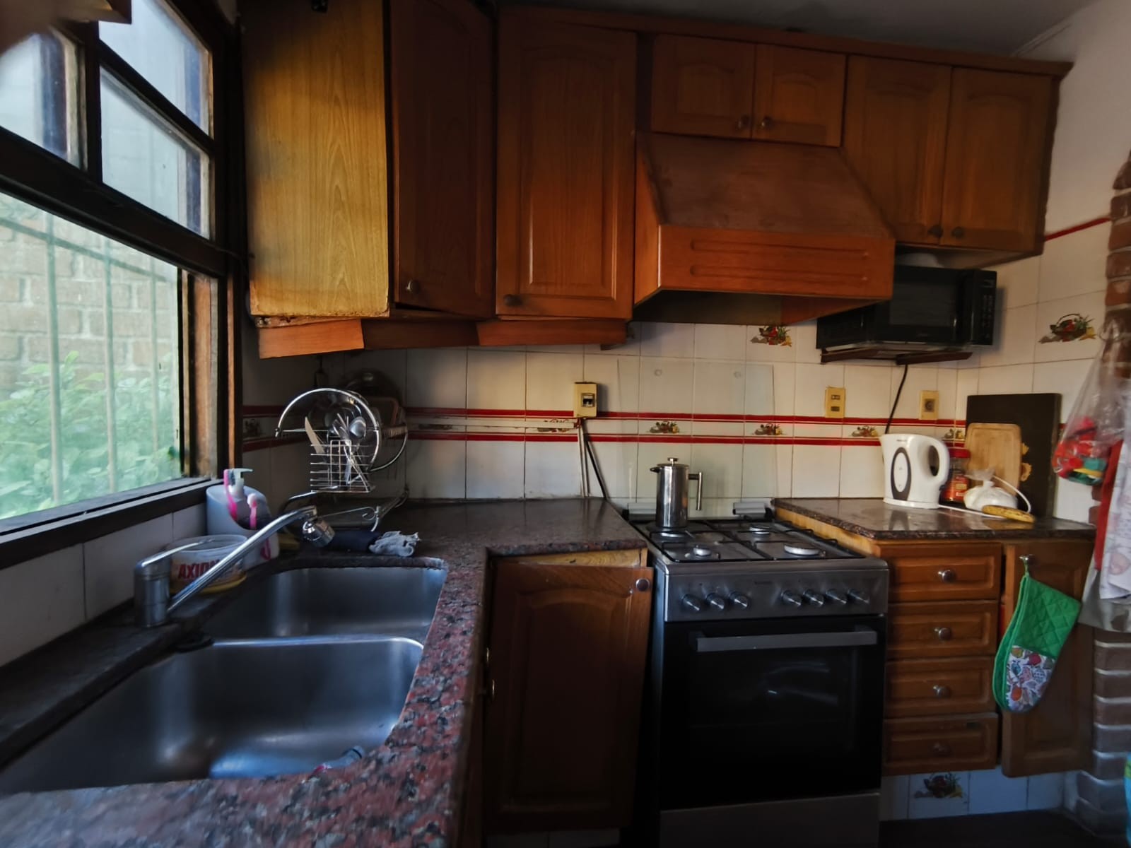 Venta Casa 3 Dor Patio y Garaje a 1 Cuadra de Av 8 de Octubre Curva de Maroñas