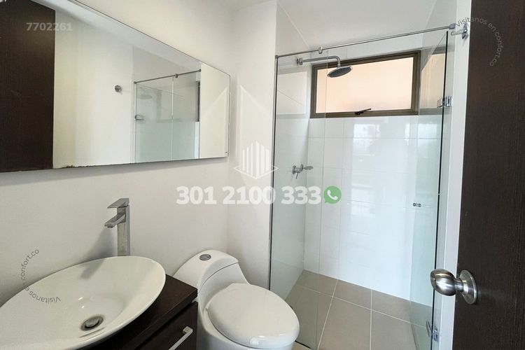 Apartamento de 3 alcobas en arriendo en Altos Del Poblado, Medellín, 80 m² · foto 10 de 24