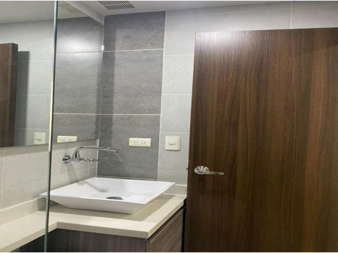 Apartamento de 2 alcobas en venta en La Navarra, Bello, 56 m² · foto 9 de 14