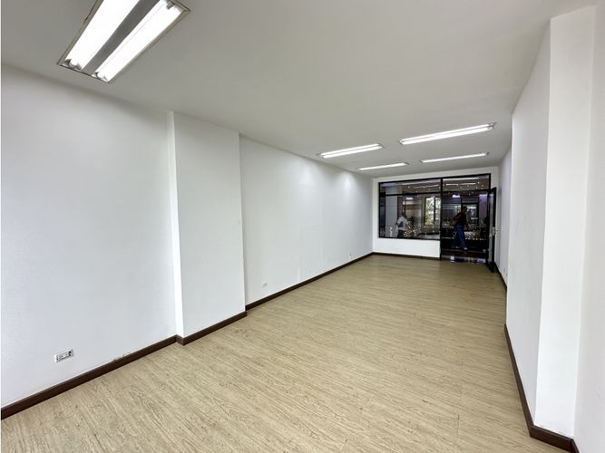 Oficina en arriendo en Milla De Oro, Medellín, 35 m² · foto 12 de 12