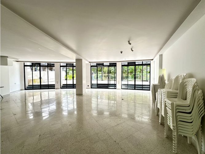 Local en arriendo en Los Balsos, Medellín, 138 m² · foto 2 de 8