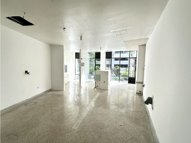 Local en arriendo en Los Balsos, Medellín, 138 m² · foto 3 de 8