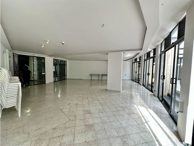 Local en arriendo en Los Balsos, Medellín, 138 m² · foto 5 de 8