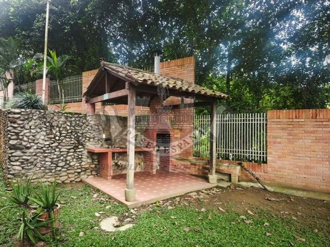Apartamento de 3 alcobas en venta en La Floresta, Bucaramanga, 137 m² · foto 11 de 12