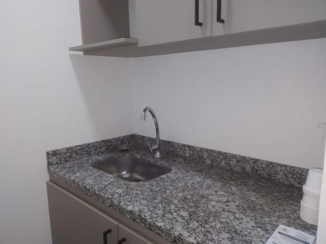 Oficina en arriendo en El Poblado, Medellín, 46 m² · foto 7 de 8