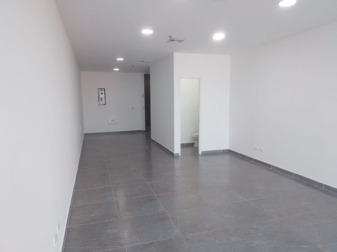 Oficina en arriendo en El Poblado, Medellín, 46 m² · foto 5 de 8
