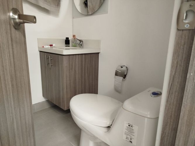 Oficina en arriendo en El Poblado, Medellín, 46 m² · foto 8 de 8