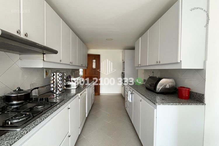 Apartamento de 3 alcobas en arriendo en El Tesoro, Medellín, 198 m² · foto 7 de 24