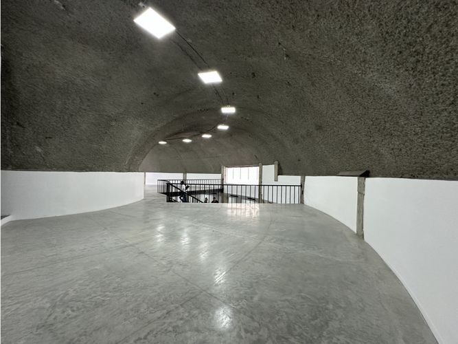 Local en arriendo en Oviedo, Medellín, 570 m² · foto 5 de 17