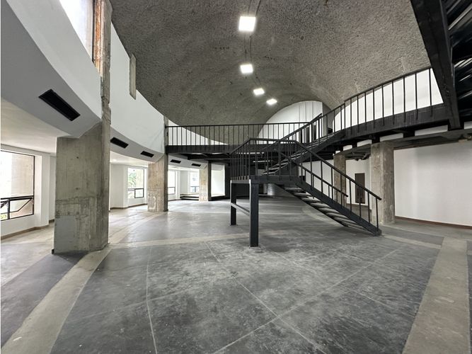 Local en arriendo en Oviedo, Medellín, 570 m² · foto 9 de 17