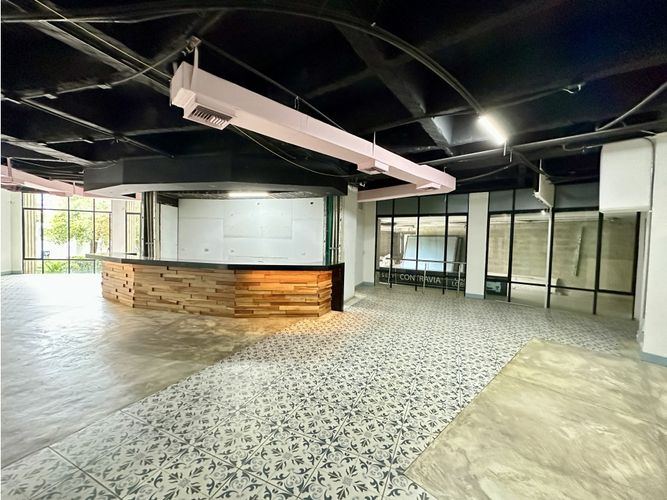 Local en arriendo en Milla De Oro, Medellín, 138 m² · foto 5 de 9