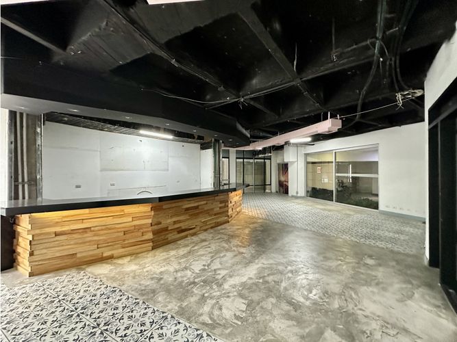 Local en arriendo en Milla De Oro, Medellín, 138 m² · foto 6 de 9