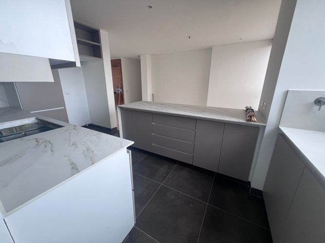 Apartamento de 5 alcobas en arriendo en El Poblado, Medellín, 200 m² · foto 4 de 21