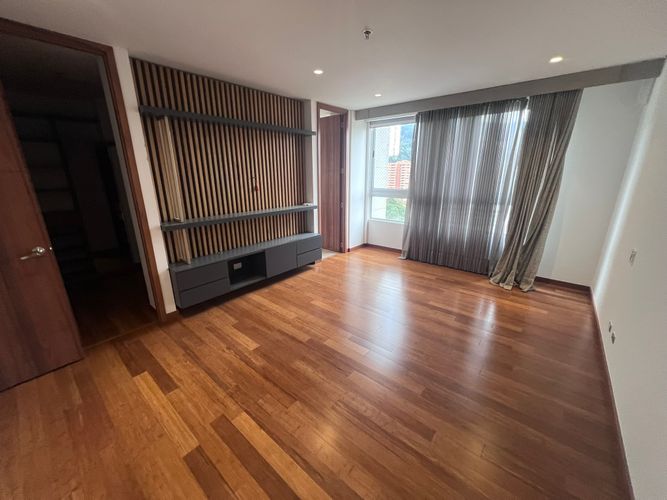 Apartamento de 5 alcobas en arriendo en El Poblado, Medellín, 200 m² · foto 6 de 21